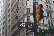 WALL STREET: S&P 500 indeks pao etvrti dan zaredom