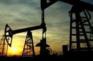 Nafta iznad 110 dolara, fokus na zalihama nafte u SAD-u