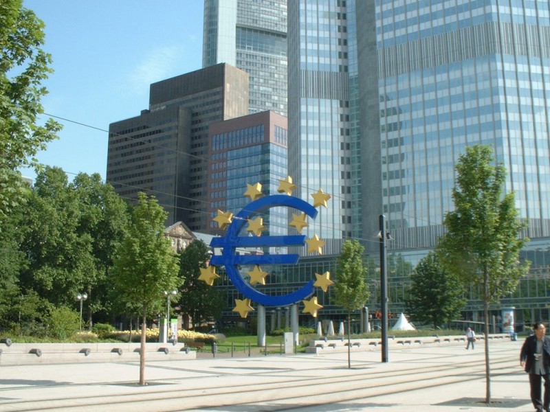 ECB zadrao kamatne stope na postojeim razinama
