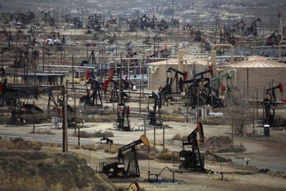 Cijene nafte porasle na 77 dolara, trgovci oekuju dogovor o amerikom dugu