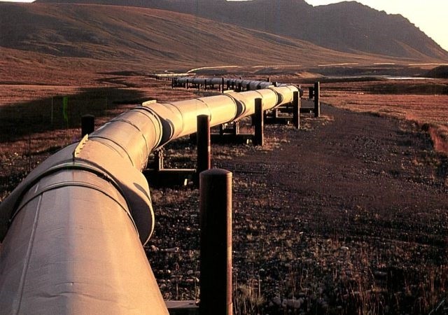 Ukrajina dri u napetosti naftna trita; eka se i rasplet u Libiji