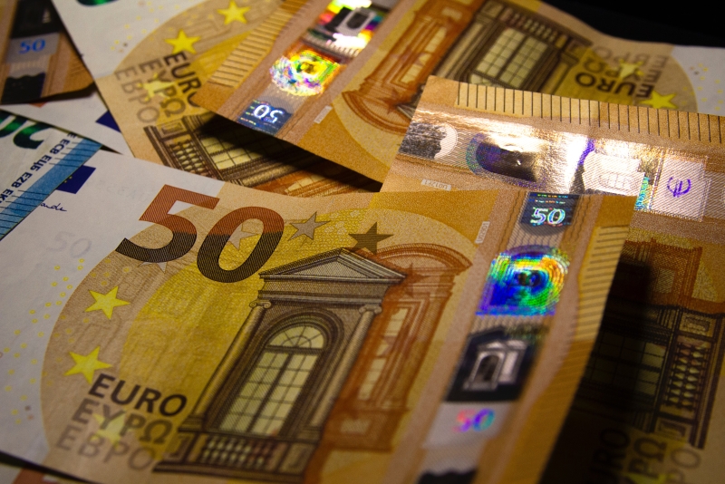 Jamnica ulae tri milijuna eura u materijalna prava zaposlenih