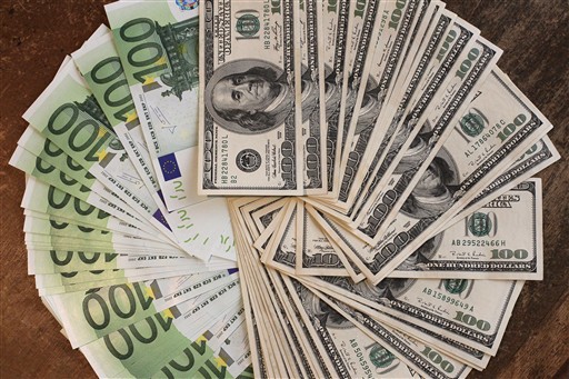 TJEDNI PREGLED: Dolar blago ojaao prema euru, a znatnije prema jenu