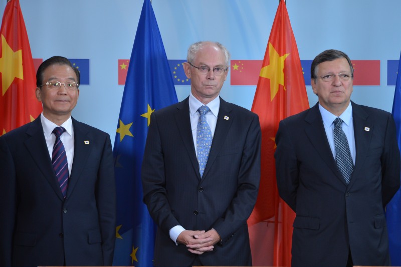 EU - Kreu pregovori o investicijskom sporazumu s Kinom