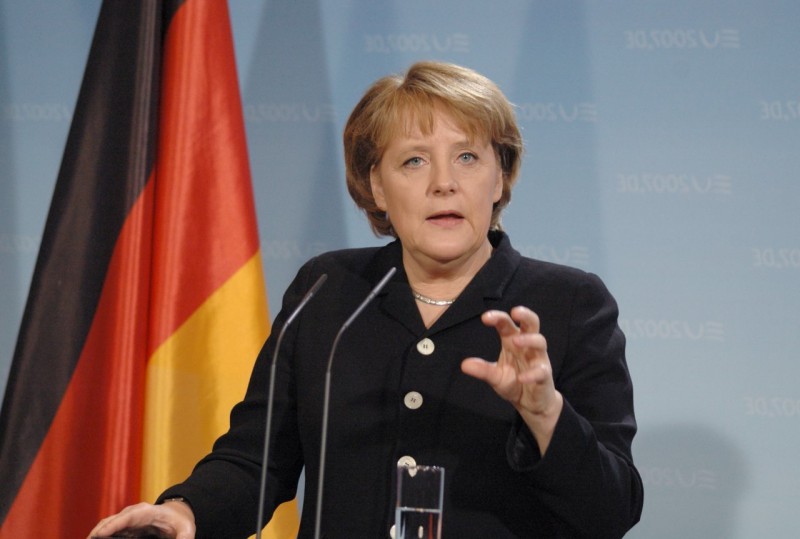 Merkel podrava ublaavanje grkog duga, ne i otpis