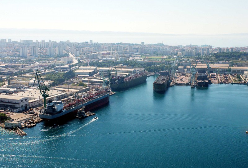 Poela gradnja kontejnerskih brodova na LNG