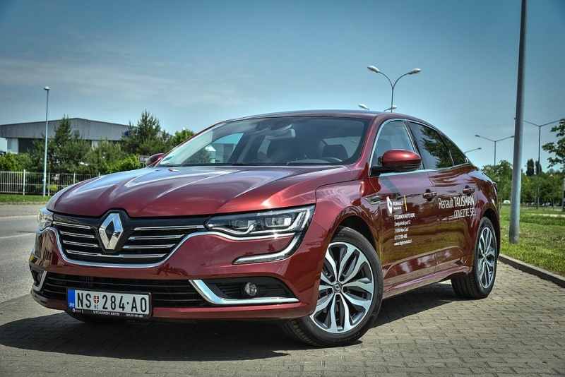 Nestaica ipova pogodila prodaju Renaulta u 2021.