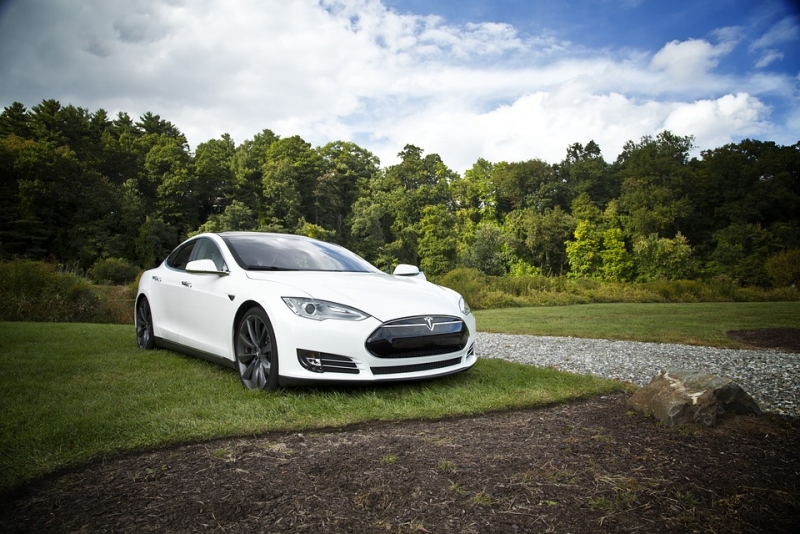 Tesla ostvario kvartalnu dobit, prihodi udvostrueni