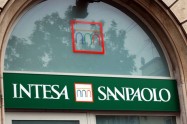 Kamate podigle dobit talijanske banke Intesa Sanpaolo