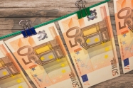TJEDNI PREGLED: Dolar pao prema košarici valuta drugi tjedan zaredom, euro ojačao