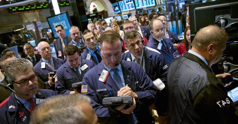 WALL STREET: Dow Jones porastao, S&P 500 indeks pao