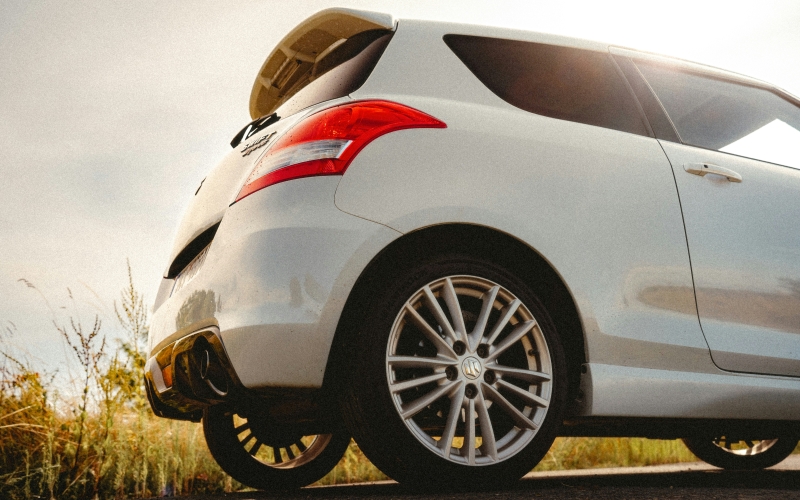 Suzuki zbog problema s nabavom minerala obustavio proizvodnju Swifta