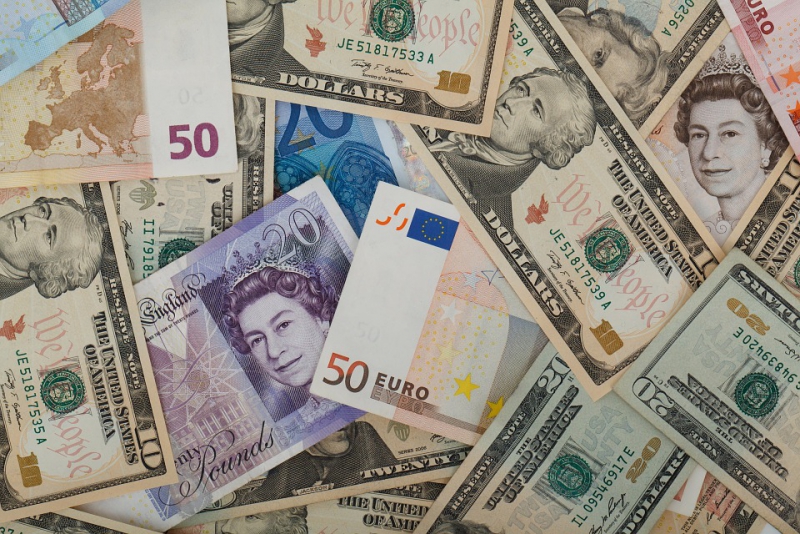 TJEDNI PREGLED: Nakon dva tjedna pada, dolar ojačao prema košarici valuta