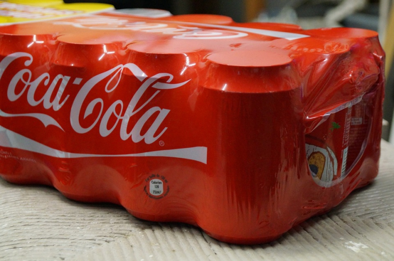 Potranja za nezaslaenim gaziranim piima poduprla tromjesene rezultate Coca-Cole
