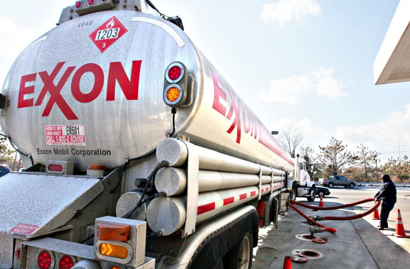 Dobit Exxona pala 21 posto pod pritiskom pada cijena nafte