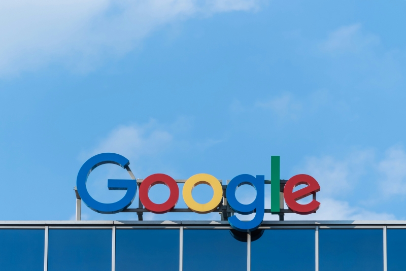 Hoteli i prijevoznici u EU strahuju od favoriziranja posrednika na Googleu