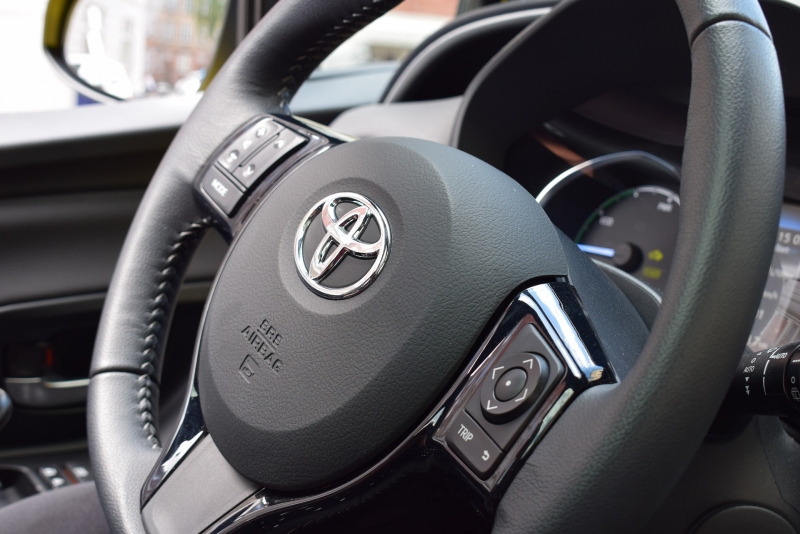 Toyota oekuje rekordnu prodaju automobila u 2020. godini